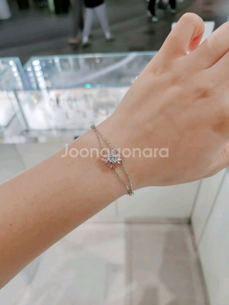 (새상품) 스와로브스키 팔찌--2