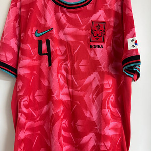 24/26 국대 유니폼 2XL 김민재 마킹 판매합니다.