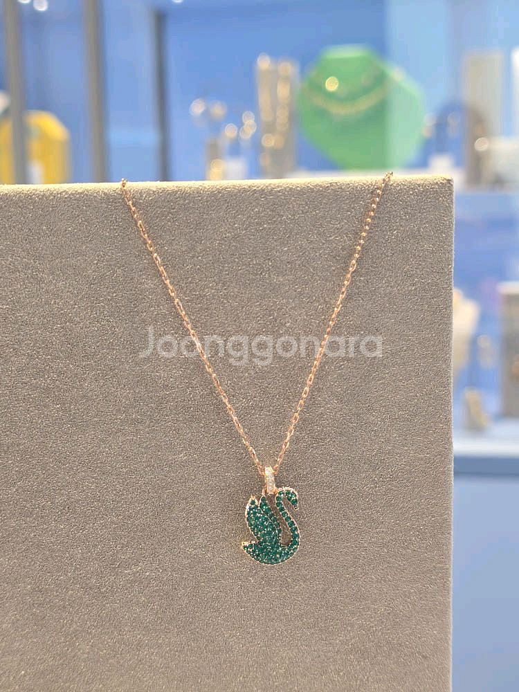 ( 새상품) 스와로브스키 그린스완 목걸이--1