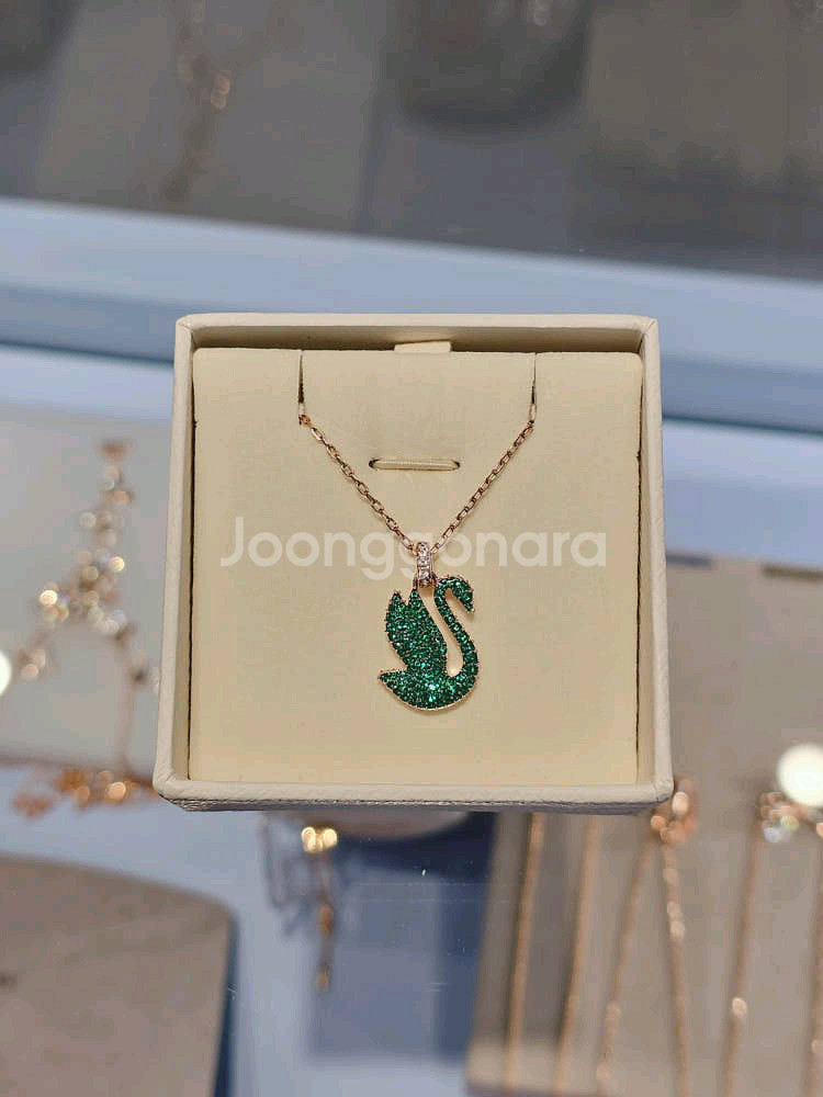 ( 새상품) 스와로브스키 그린스완 목걸이--0