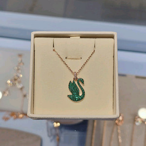 ( 새상품) 스와로브스키 그린스완 목걸이