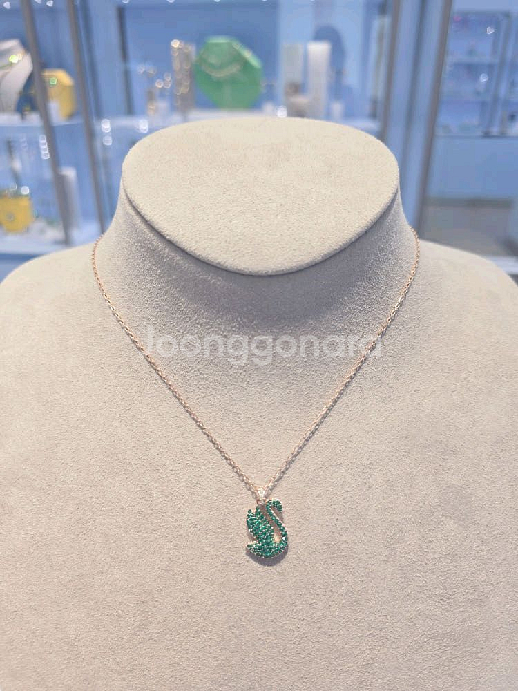 ( 새상품) 스와로브스키 그린스완 목걸이--3