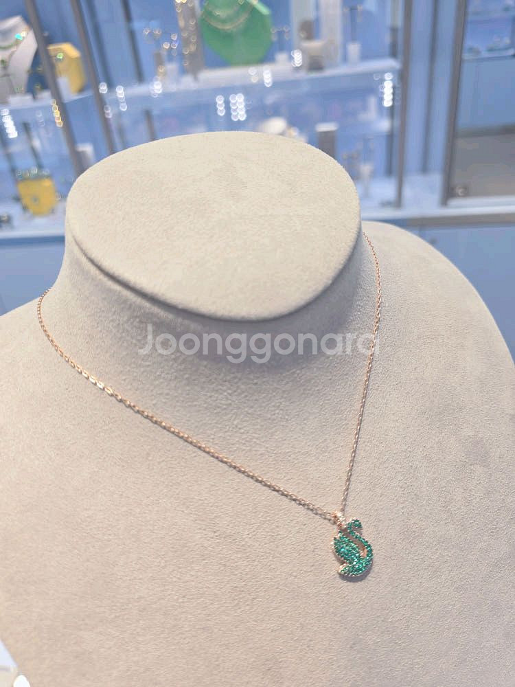 ( 새상품) 스와로브스키 그린스완 목걸이--8