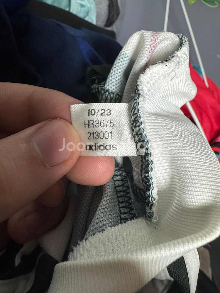 맨유 23/24 어웨이 유니폼 2XL 노마킹 판매합니다.--2