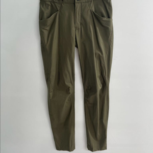 아크테릭스 바지 이미지