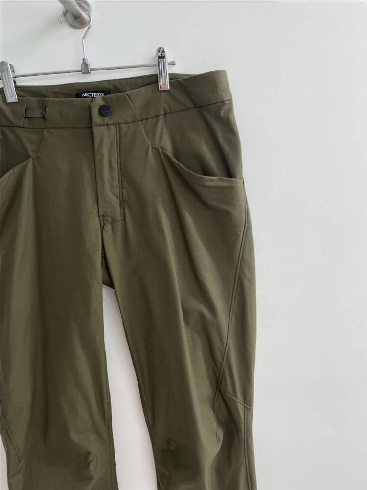 아크테릭스 바지 이미지