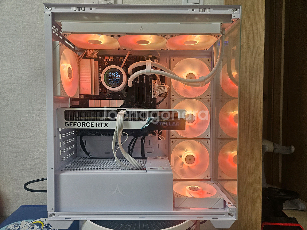 (새재품)9800x3d, 5070, B850M, 32기가 고사양 화이트 게이밍 본체--3