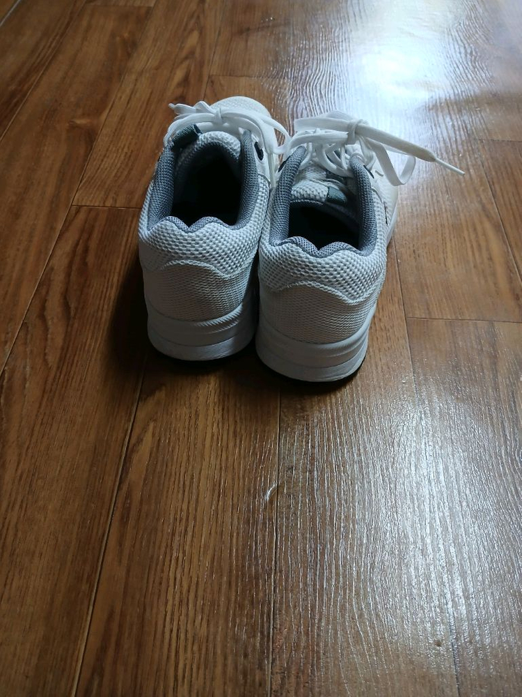 여성 데상트운동화 240 이미지