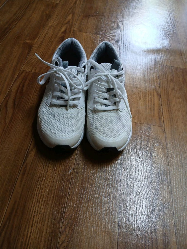 여성 데상트운동화 240 이미지