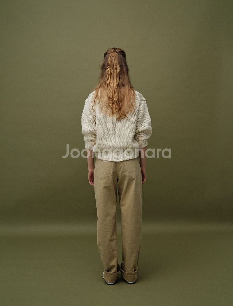 낫띵리튼 Wide v-neck sweater (Ivory)--2