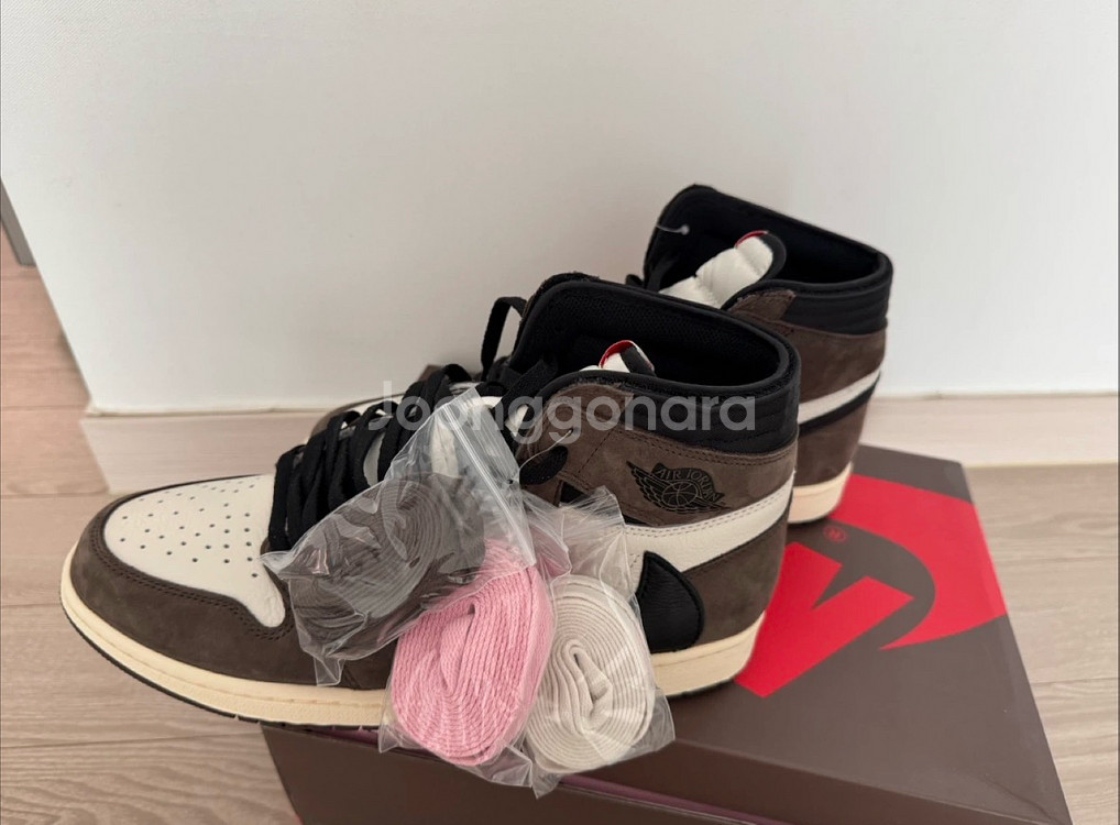 나이키 조던 1 트레이비스 스캇 레트로 하이 OG SP--6