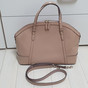 구찌 마이크로구찌시마 페이턴트 니스 돔 사첼 백 판매