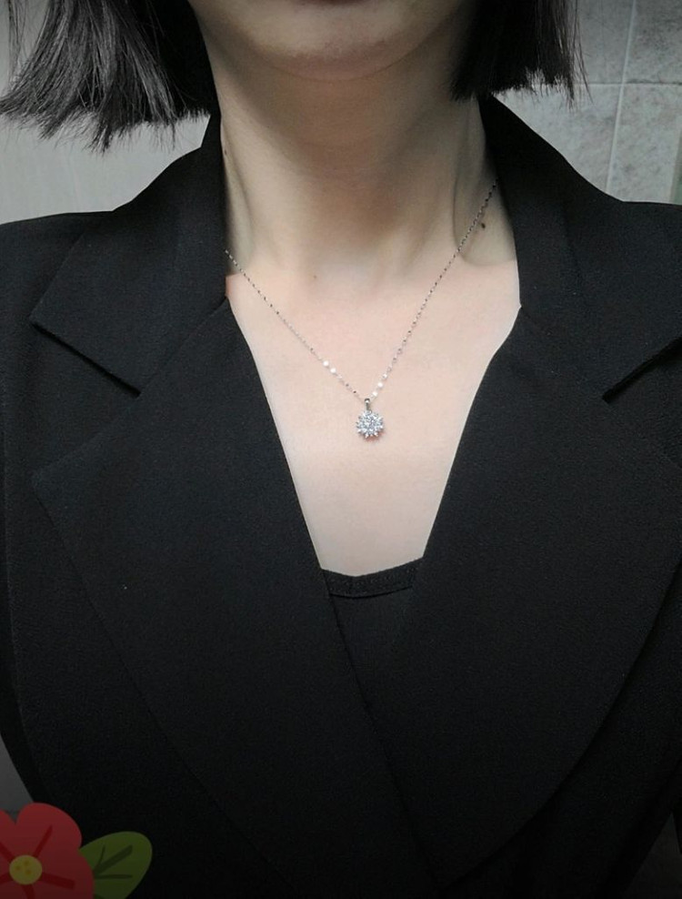 18k 여성 목걸이 이미지