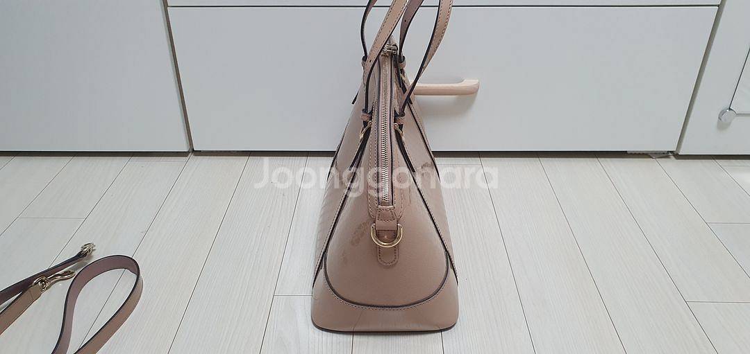 구찌 마이크로구찌시마 페이턴트 니스 돔 사첼 백 판매--1