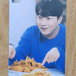 윤두준 사인 포카+ 아이들 포카 판매합니다.