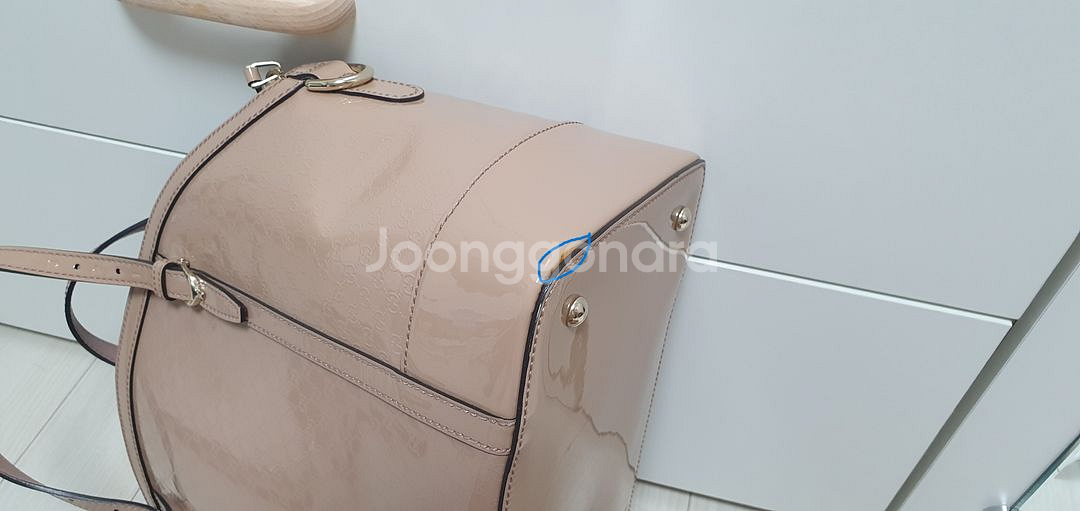 구찌 마이크로구찌시마 페이턴트 니스 돔 사첼 백 판매--6