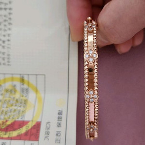 반클 스윗 클로버 뻬를리 팔찌 18k로즈골드 다이아