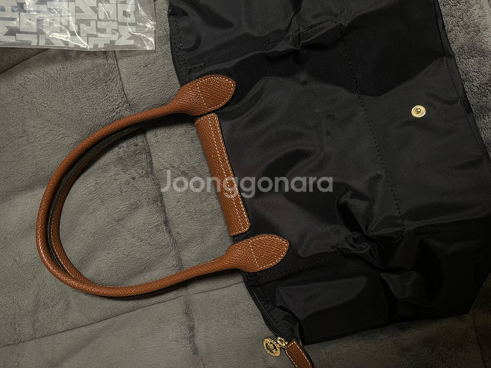 [새상품]롱샴 플리아쥬 오리지널 숄더백 M 블랙--2