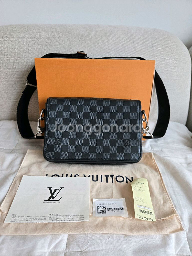 루이비통 스튜디오 메신저백--1