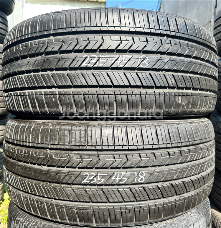 235 45 18금호중고타이어2개2354518--0