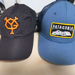 파타고니아 모자/ 아디다스 요미우리 모자 판매합니다