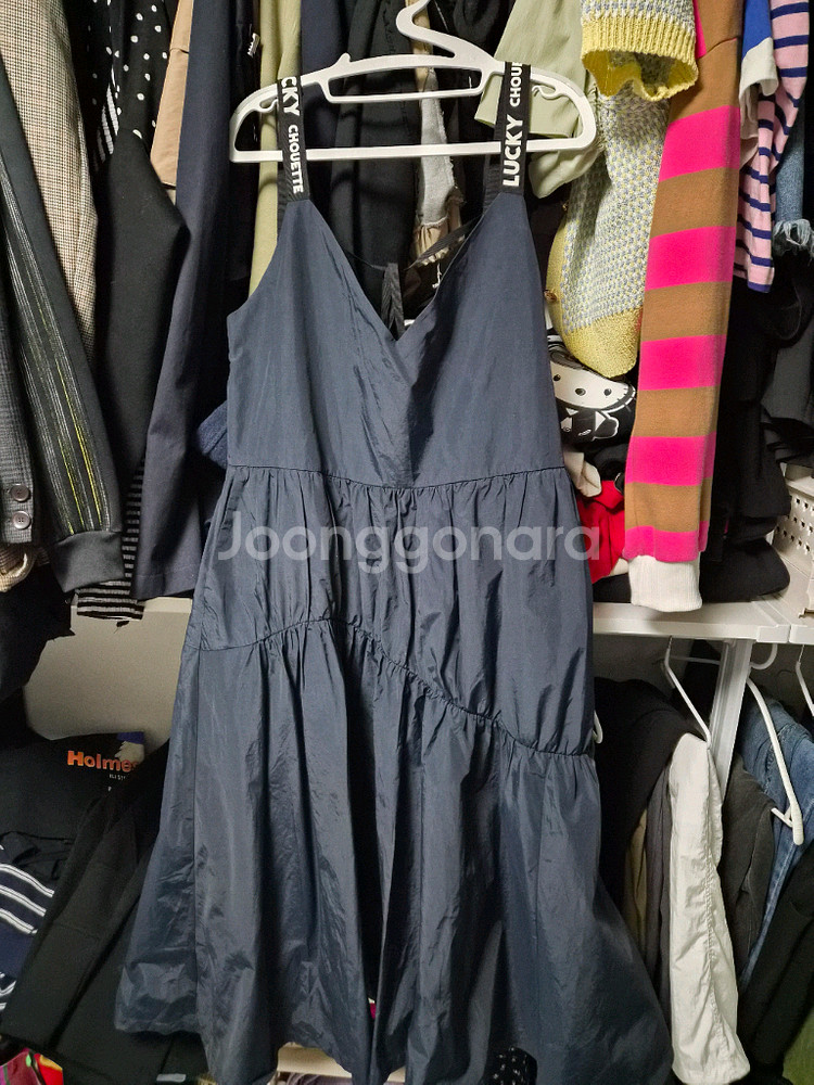 럭키슈에뜨 원피스팝니다--2