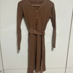 겨울용 니트가디건, 원피스,치마 개당 5천원