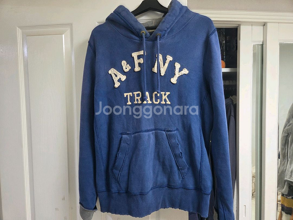 아베크롬비 블루 후드 L사이드 판매합니다--0