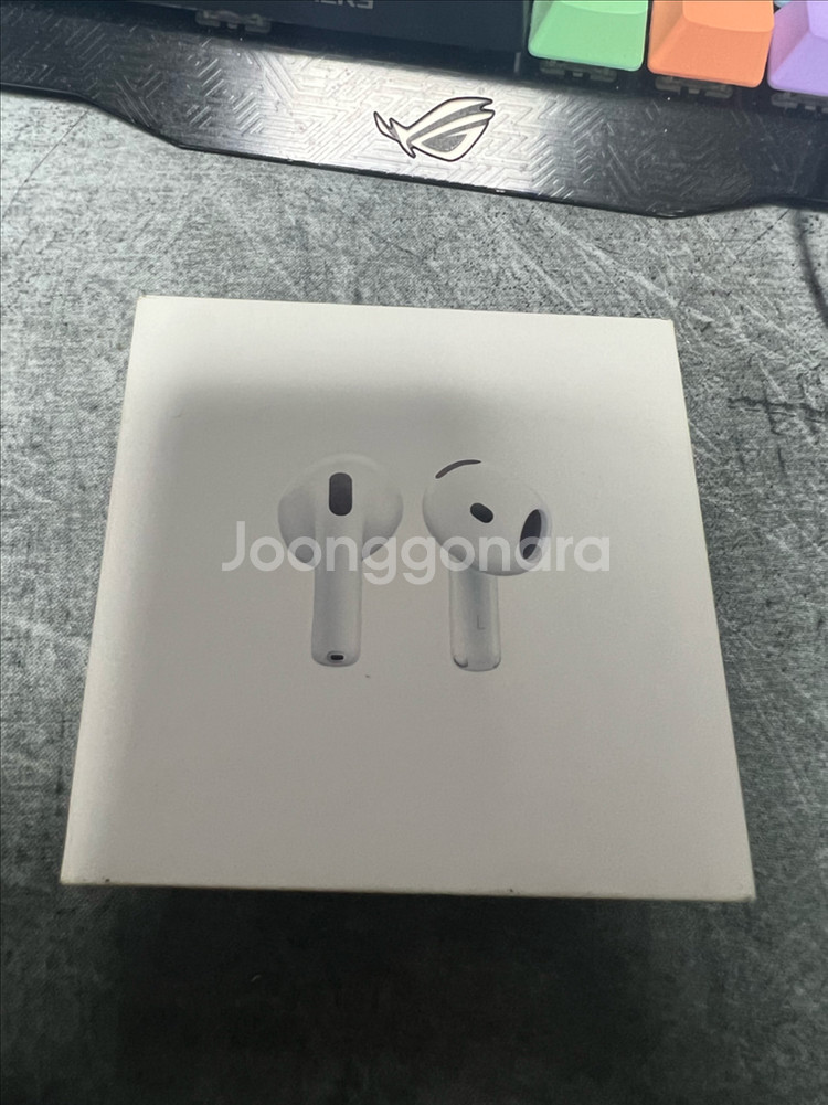무선 이어폰 에어팟4(노캔X) 본체&왼쪽--1