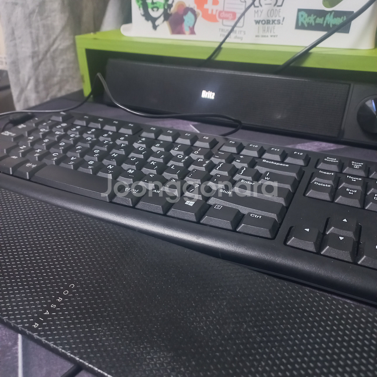 로지텍 K120 키보드 + 스마텍 버티컬 무선 마우스 + 커세어 팜레스트 세트--1