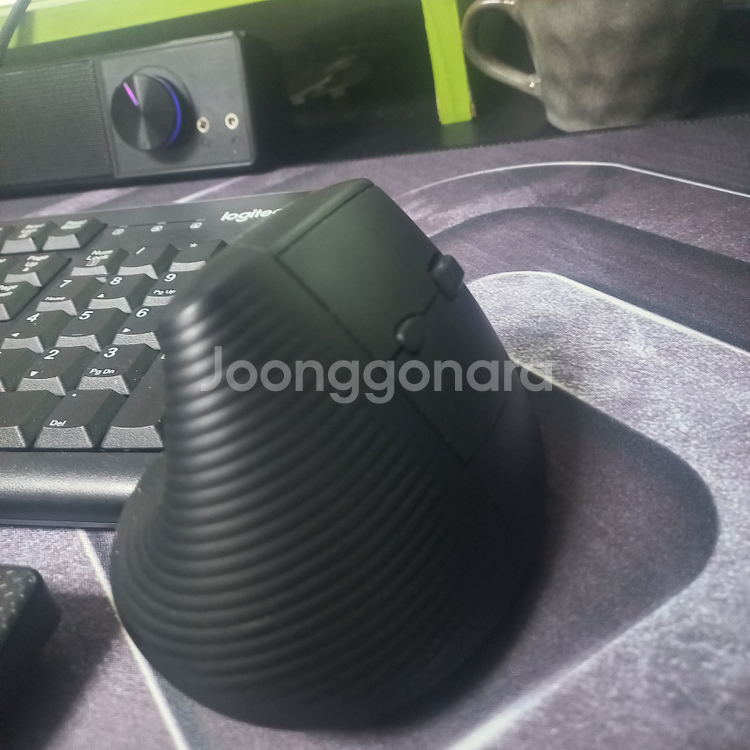 로지텍 K120 키보드 + 스마텍 버티컬 무선 마우스 + 커세어 팜레스트 세트--2