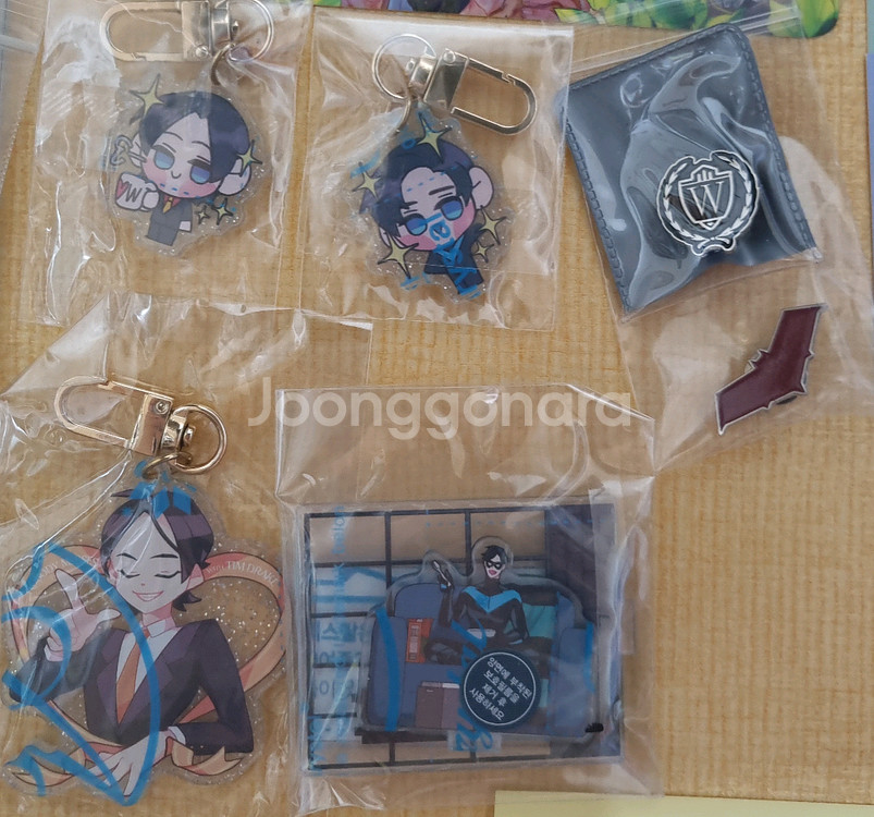 DC 코믹스, 나이트윙 러버스트랩, 레드후드 DC굿즈--5