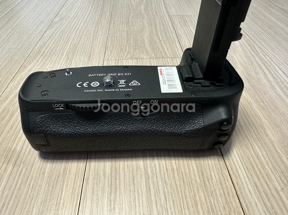 캐논 정품 BG-E21 (6D Mark2 육두막용) 세로그립 팝니다--4