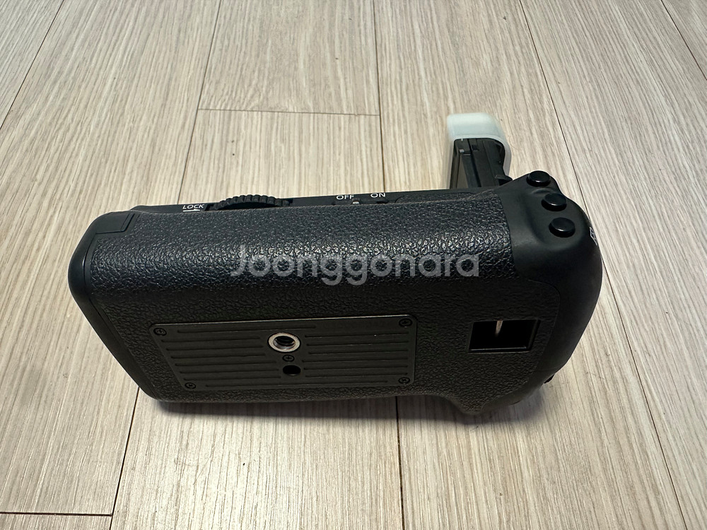 캐논 정품 BG-E21 (6D Mark2 육두막용) 세로그립 팝니다--8