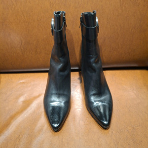 [페라가모]여성 레더 블랙 앵클부츠 5 1/2D(밑창,굽 수선완료)