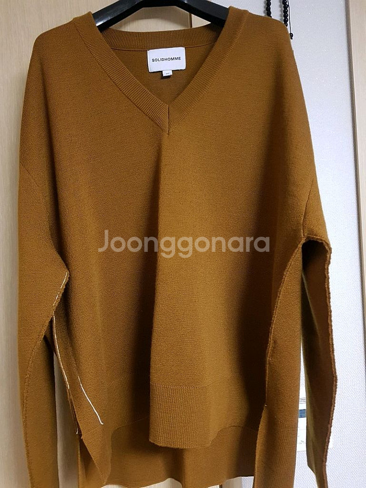 솔리드옴므 카멜 울니트 팝니다--0