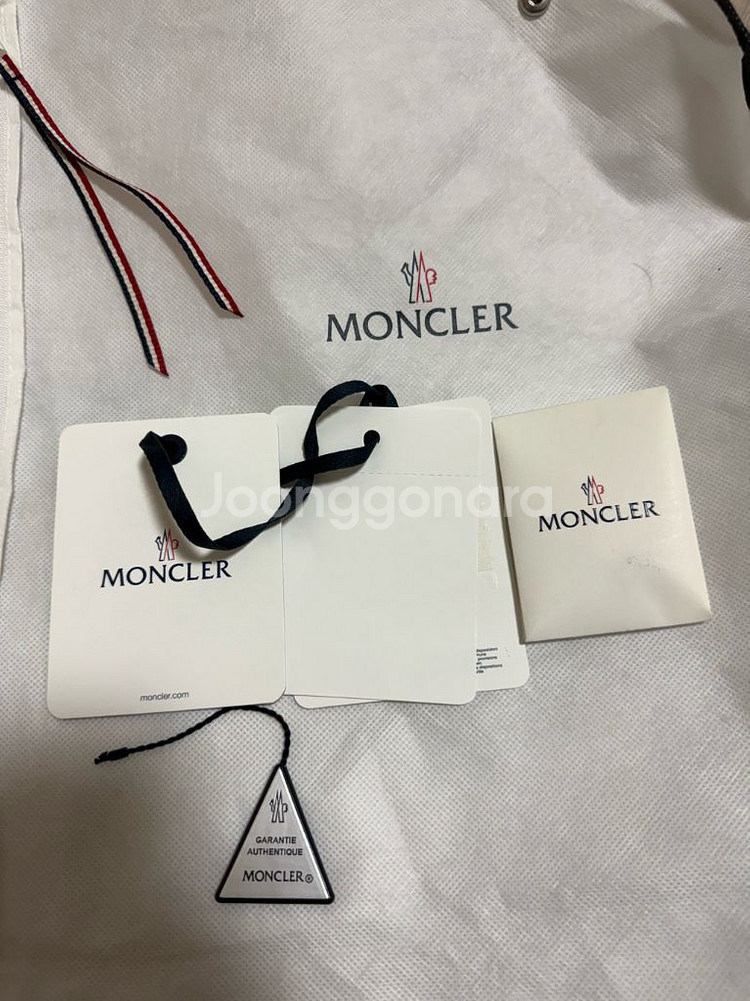 [4] 23 / 24 몽클레어 클루니 Cluny 패딩 블랙 리얼퍼--8