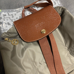 [새상품]롱샴 플리아쥬 백팩 터틀도브