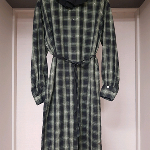 썰스데이아일랜드 카라포인트 체크원피스