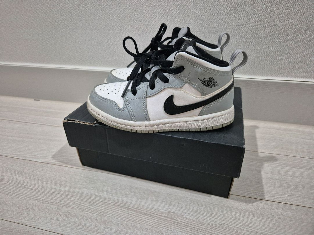 조던1 미드 라이트 스모크 그레이 td 9C 150--0