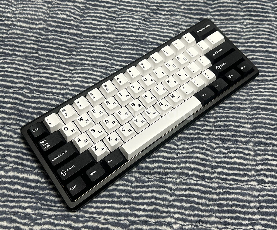 Venom60HE 베놈60HE 8K 래피드 트리거 커스텀 자석축 키보드--0