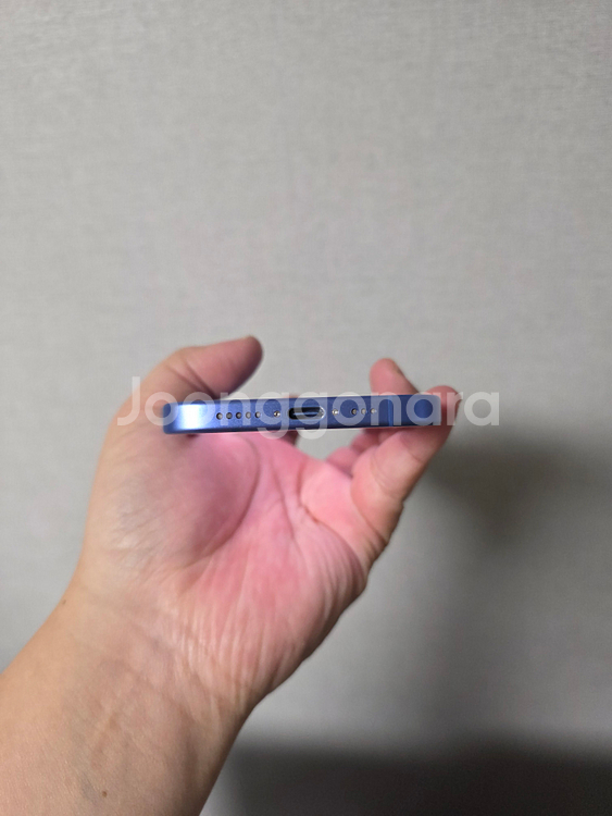 아이폰16 블루 128기가 SS급 팝니다(배터리100%)--5