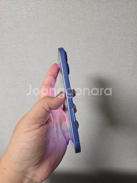 아이폰16 블루 128기가 SS급 팝니다(배터리100%)--2