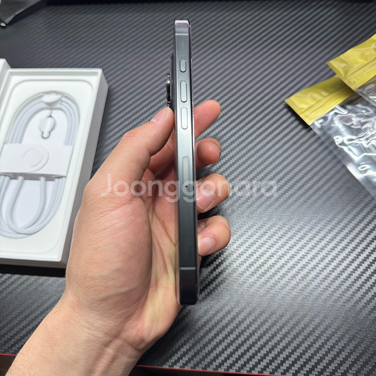 아이폰16프로 256GB 블랙티타늄 (풀박스)--3