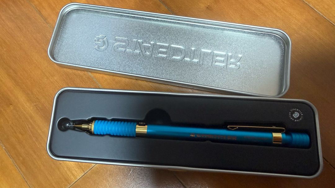 스테들러 925, 펜텔 스매쉬--3