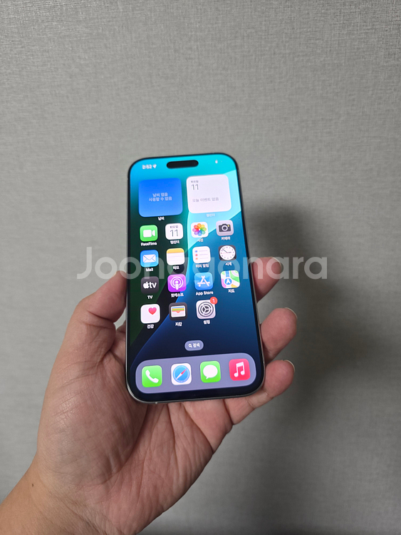 아이폰16프로 화이트 티타늄 512기가 SS급 팝니다--0