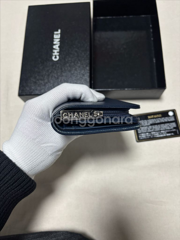 샤넬 네이비 카프스킨 캐비어 마크 장지갑--2