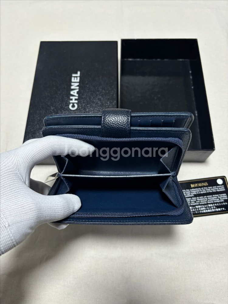샤넬 네이비 카프스킨 캐비어 마크 장지갑--7