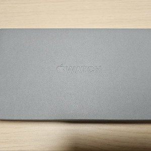 애플워치 울트라 2 블랙 티타늄 셀룰러 미개봉