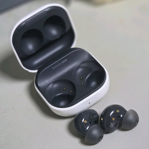 삼성 버즈2 화이트